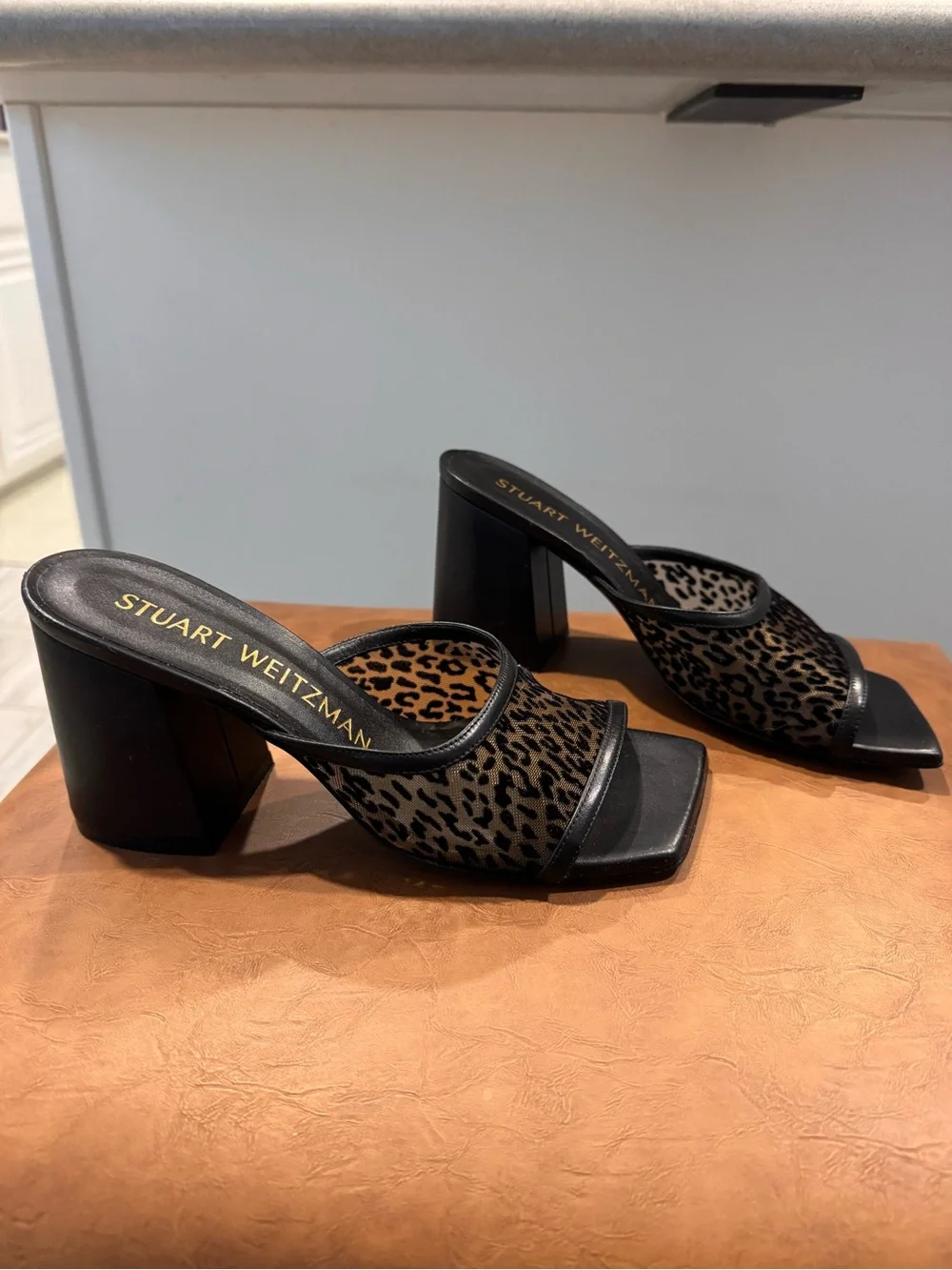 Stuart Weitzman tia leather